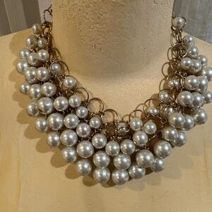 Source Unknown Silver Pearl Cluster Bib Necklace